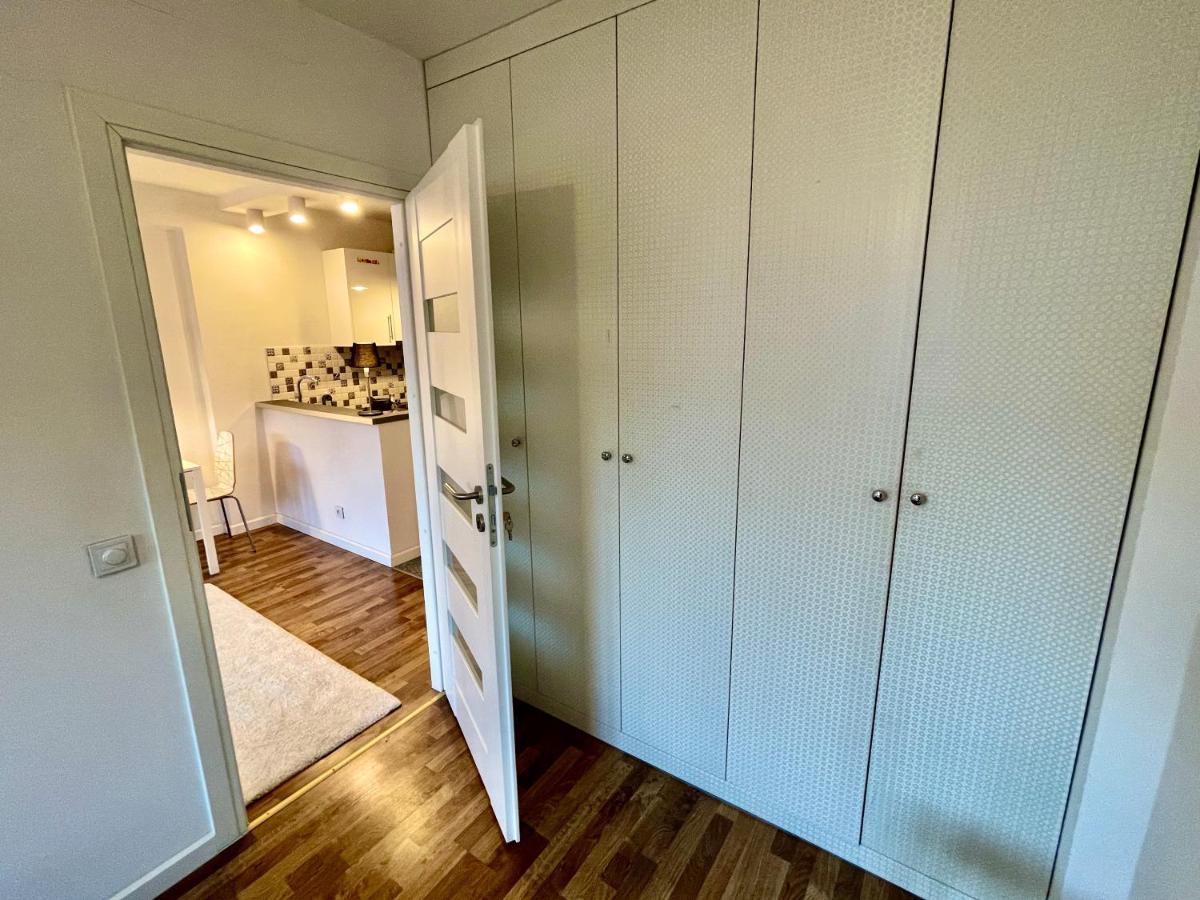 Decor 2 Metro Fast Wifi 55'Tv Netflix Hbo Cozy Appartement Warschau Buitenkant foto