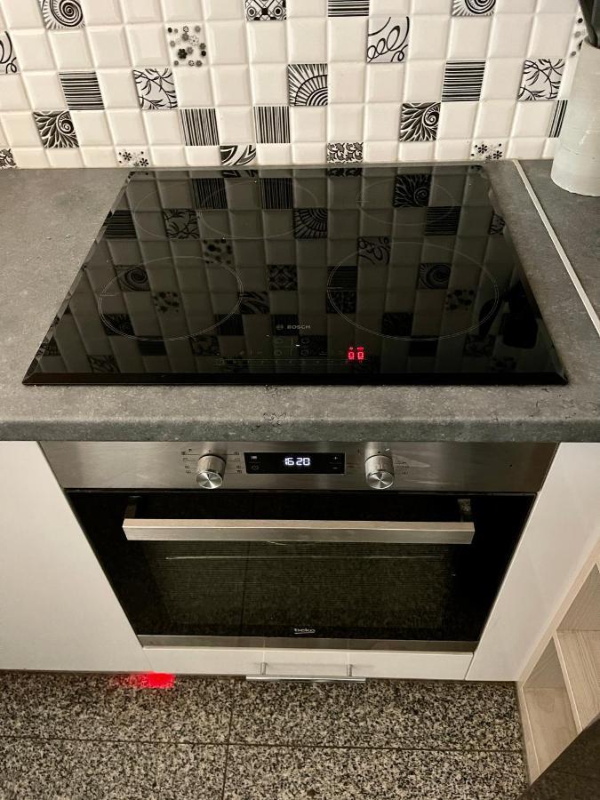 Decor 2 Metro Fast Wifi 55'Tv Netflix Hbo Cozy Appartement Warschau Buitenkant foto
